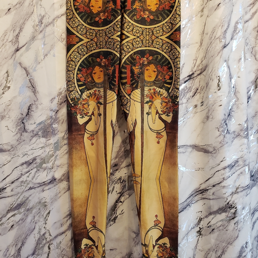 Blackmilk La Trappistine Leggings